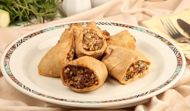 Bu klasik dolmalara benzemiyor! Antalya'nın Frigya biber dolması nasıl yapılır?