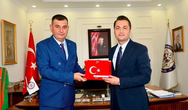 MHP'den Alanya Kaymakamı Öztürk'e ziyaret