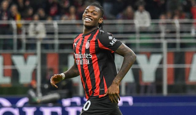 Son dakika l Rafael Leao resmen Galatasaray'da! İstanbul'a geleceği saat belli oldu