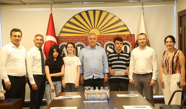 Alanya'nın LGS ve YKS şampiyonlarına dev jest