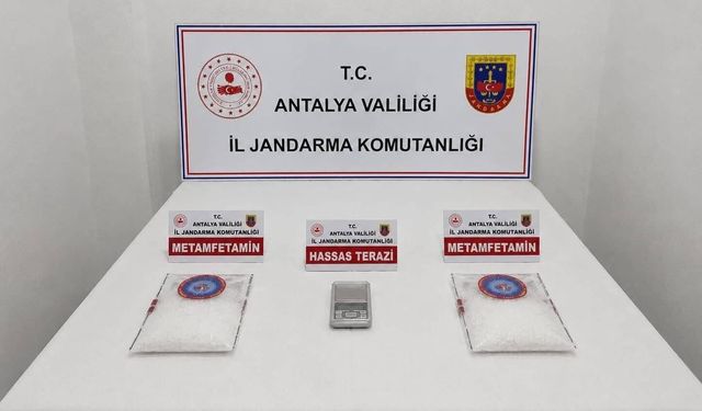 Antalya'da otel odasına baskın