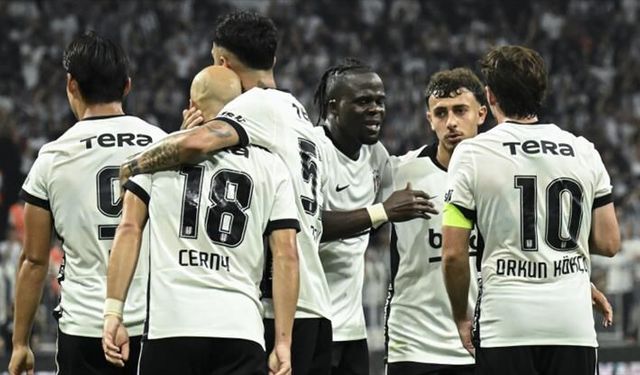 Beşiktaş 1-0 Hradec Kralove l MAÇ ÖZETİ İZLE