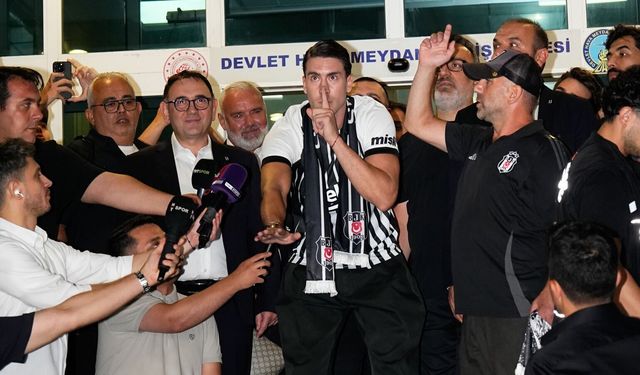 Dusan Vlahovic İMZA TÖRENİ CANLI İZLE