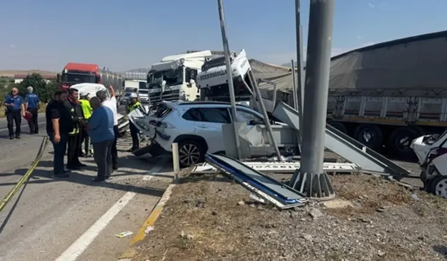 Konya'da zincirleme kaza: Ölü ve yaralılar var