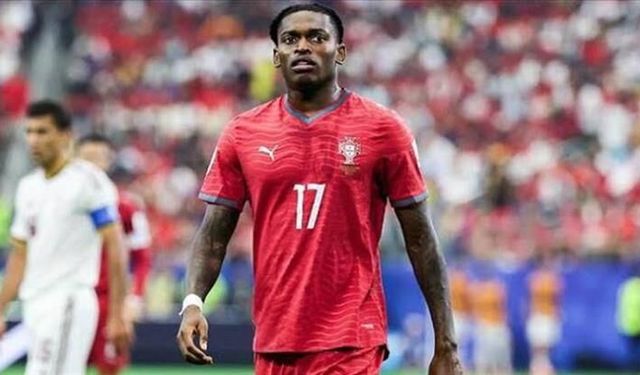 Hem Fenerbahçe'nin hem Galatasaray'ın gündemindeydi! O isimden transfer açıklaması