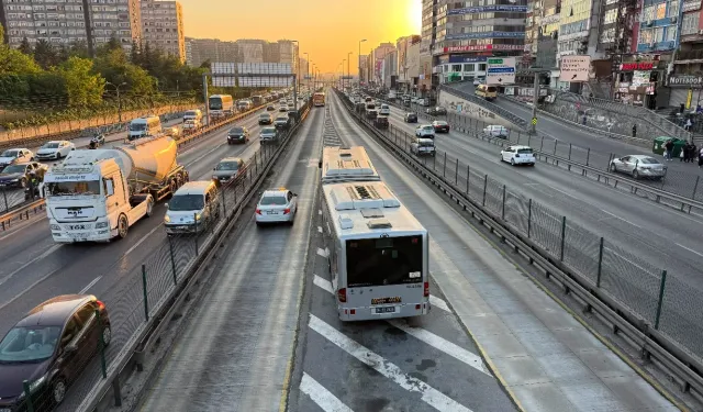 İstanbul'da korkunç kaza! Bir anda yola düştü