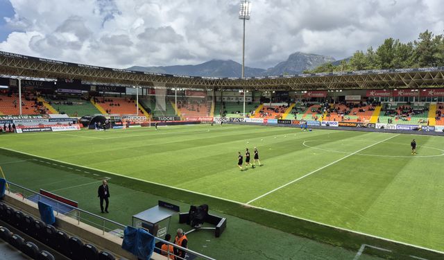 Alanya'nın Oba Stadı Süper Lig'in en az kapasiteli 2.stadı