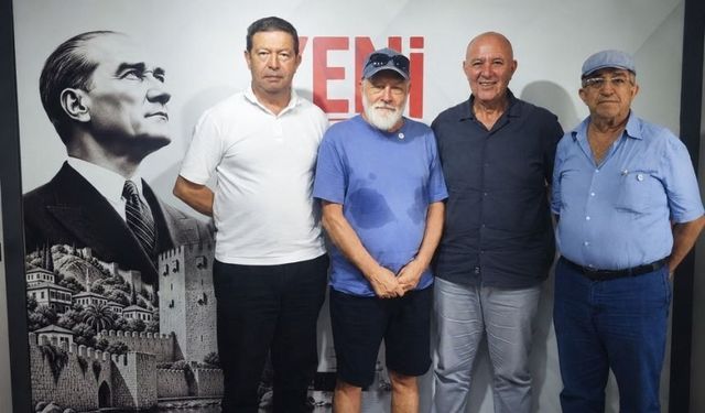 Açılışı yapmadan Alanya'dan Yeni Parti'ye akın başladı