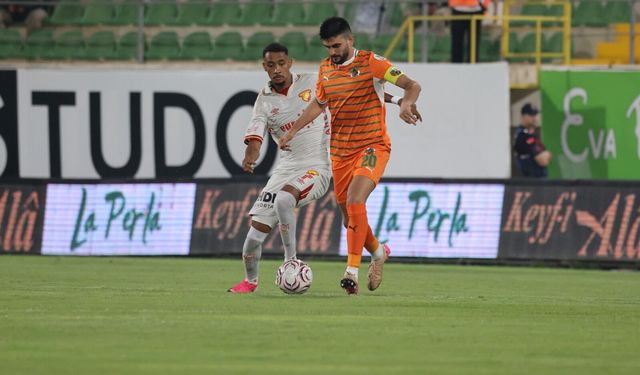 Alanyaspor evinde Göztepe’ye puan kaptırdı: 2-2