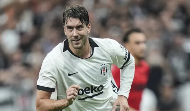 Çorum FK karşısında hat-trick yapan Vlahovic'ten Fenerbahçe mesajı