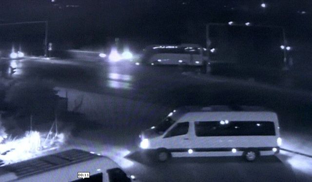 Alanya-Manavgat yolunda ışığa aldırış etmediler! Ehliyetleri gitti