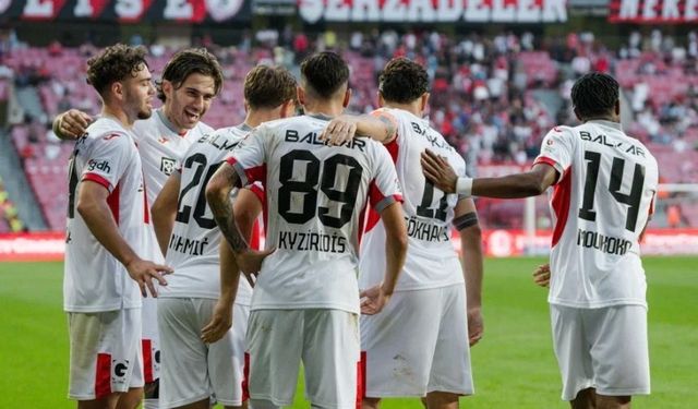 Alanyaspor'un rakibi transferde lider