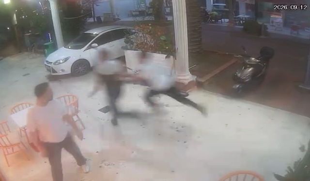 Antalya'da akrabaları tek bir sözüyle acımadan dövdü!