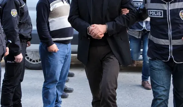 Antalya'da 35 adres ve 2 teknede arama!