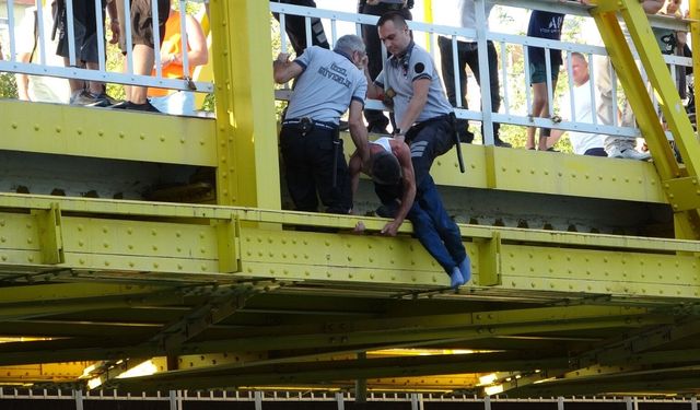 İhbar üzerine harekete geçtiler: Manavgat'ta tehlikeli kurtarma