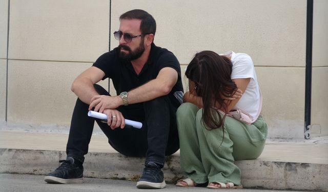 Manavgat'ta devrilen tırın altında can vermişti! Abla cenazeyi teslim aldı