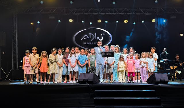Mevlan Kurtishi'nin Alanya konserinde duygulandıran anlar
