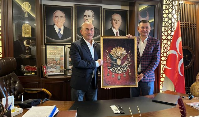 Mevlüt Çavuşoğlu’ndan MHP’ye hayırlı olsun ziyareti
