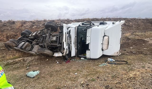 Antalya-Isparta yolunda üç ayrı kaza: 6 yaralı