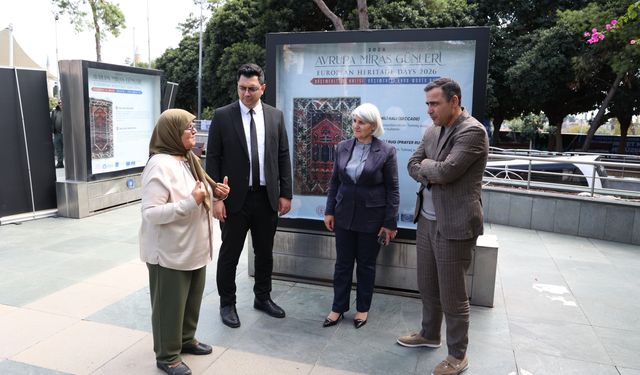 Antalya’da Döşemealtı halıları tanıtılıyor