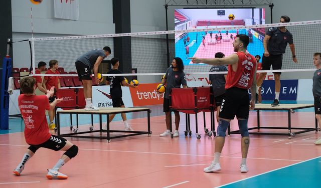 Alanya Belediyespor ilk iç saha maçına hazırlanıyor