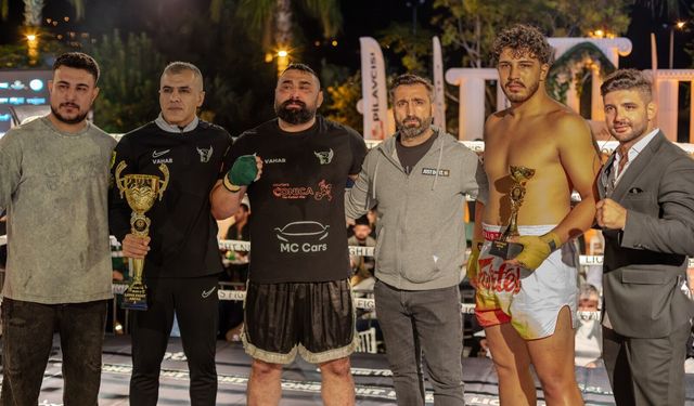 Olive Garden'da Fight Night!