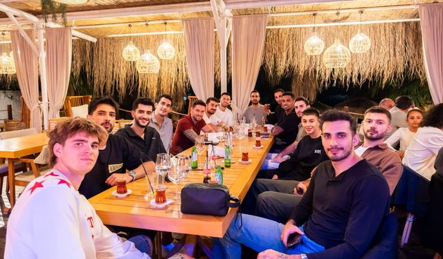 Karaca ailesi Alanya Belediyespor'u yemekte ağırladı