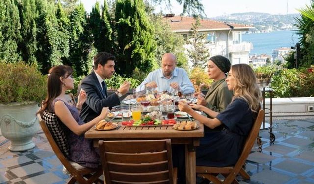 Kızılcık Şerbeti 143. bölüm FRAGMANI İZLE