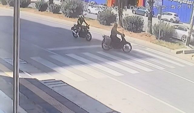 Mersin-Antalya D-400 kara yolunda motosikletliler çarpıştı: 1 ölü