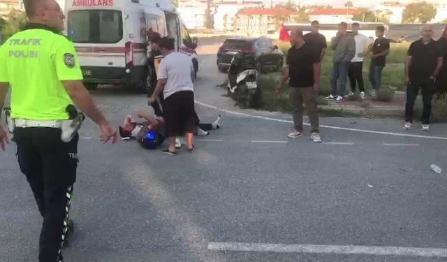 Motosikletlilerin çarpıştığı kazada 3 yaralı