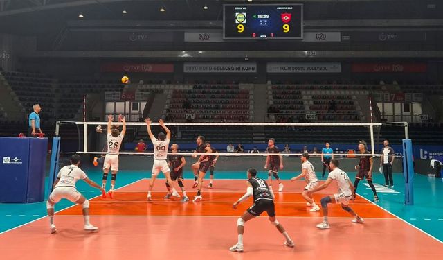 Alanya Belediyespor Erkek Voleybol Takımı taraftarıyla buluşuyor
