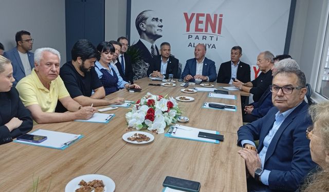 Yeni Parti Alanya'da çifte gündem