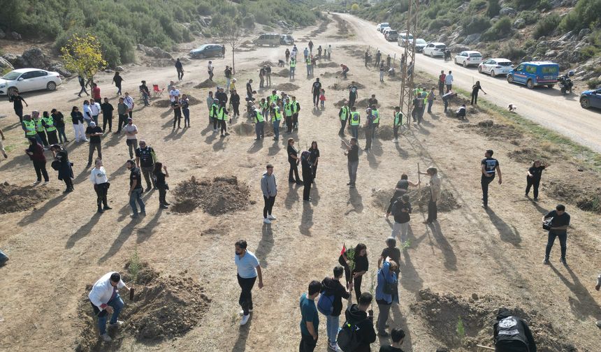 Antalyalı yüzlerce motosiklet tutkunu Şehit Polis Şeyda Yılmaz'ı unutmadı