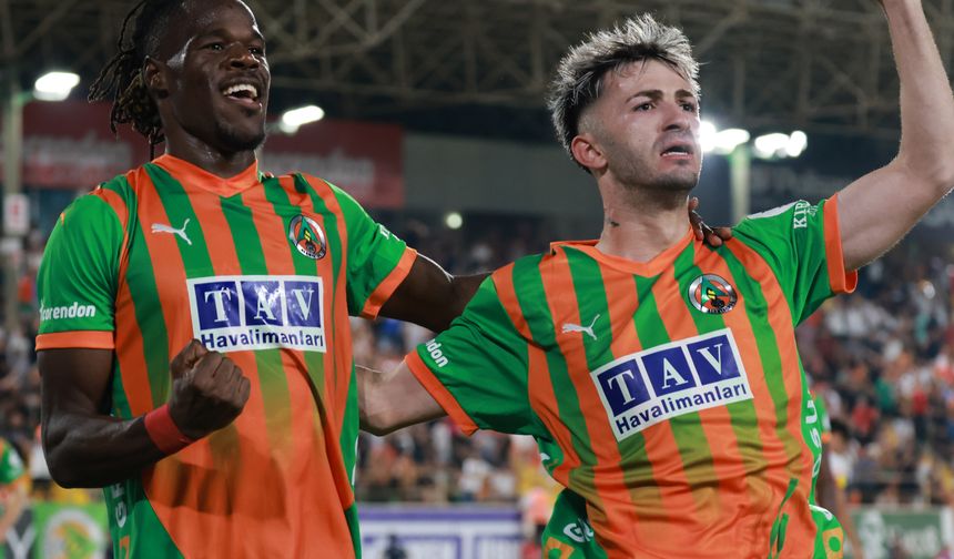 Alanyaspor turuncu forma tercih etti