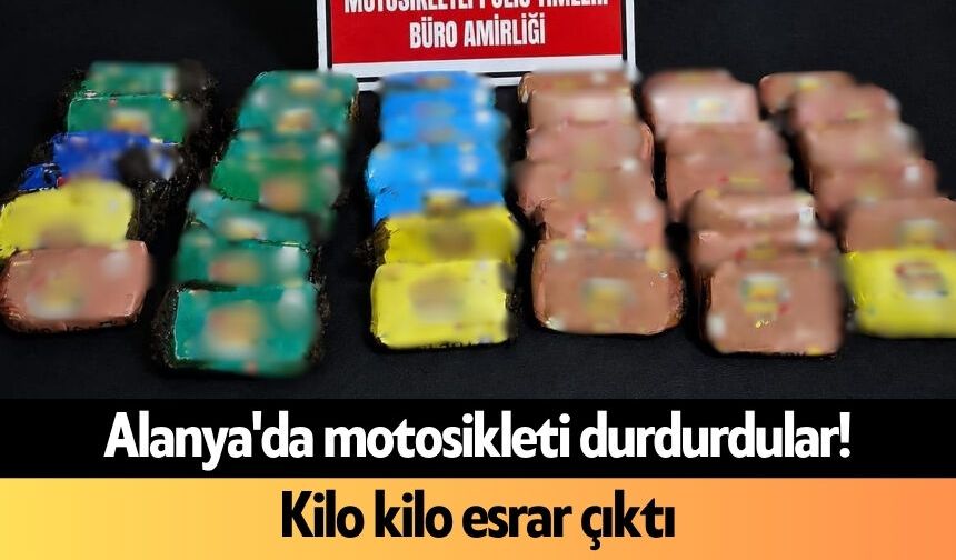 Alanya'da motosikleti durdurdular! Kilo kilo esrar çıktı