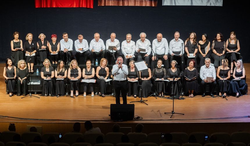 Antalya'da TSM Korosu'ndan muhteşem konser