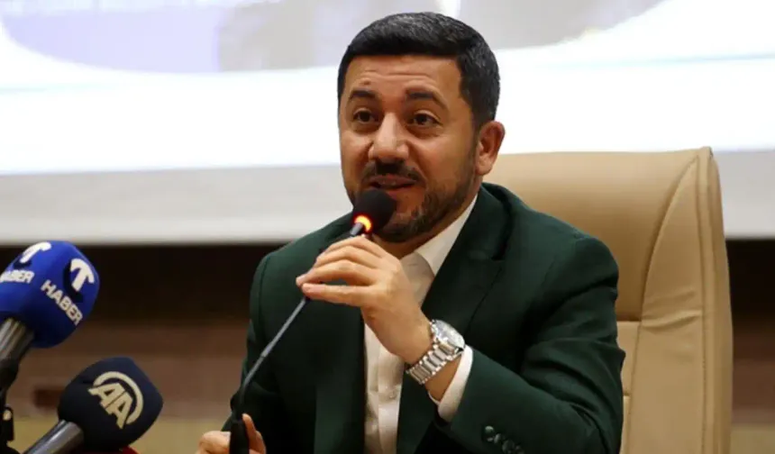 Rasim Arı kimdir?