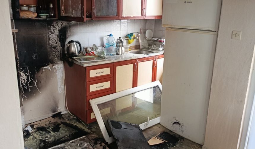 Alanya'da apartman dairesinin mutfağında çıkan yangın korkuttu