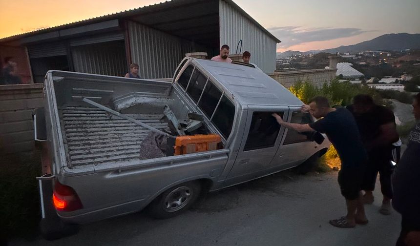 Alanya’da ehliyetsiz sürücünün karıştığı kazada 2 kişi yaralandı