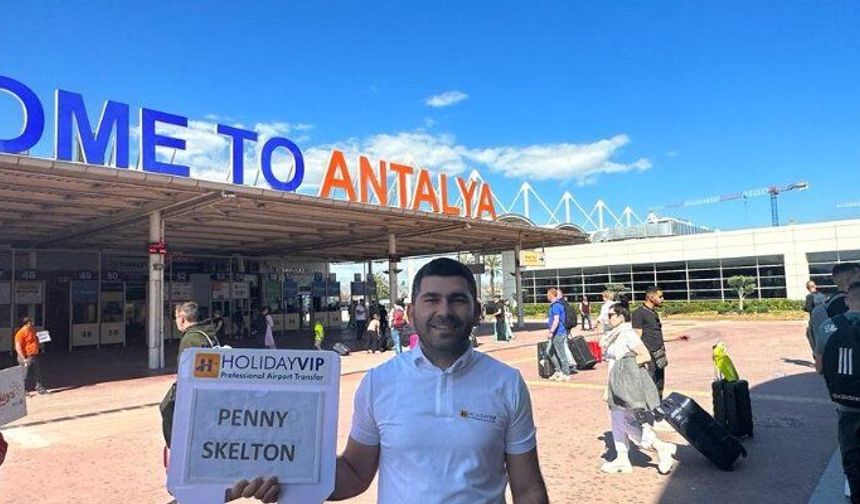 Antalya Havalimanı'nda turist artık böyle karşılanacak