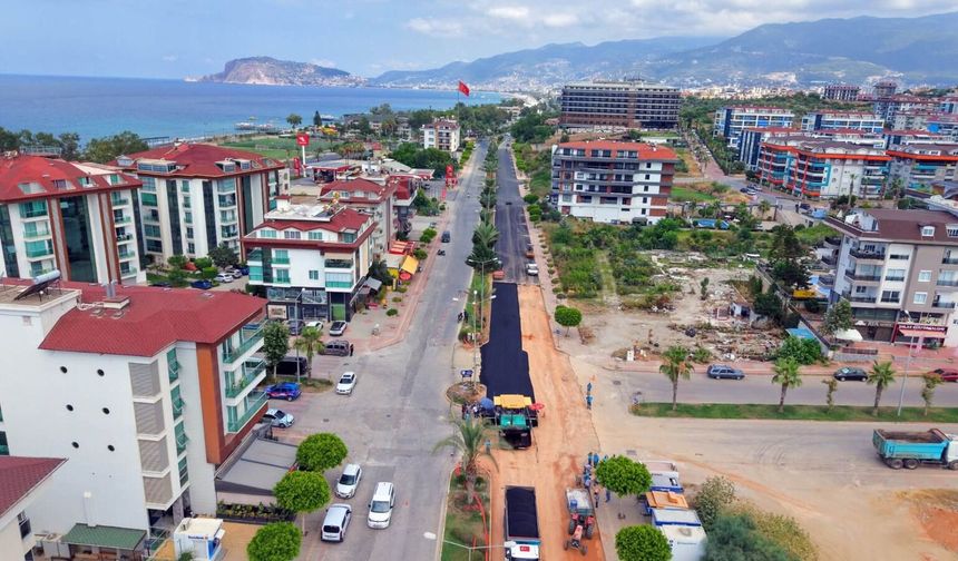 Kestel'de sıcak asfalt serimi başladı