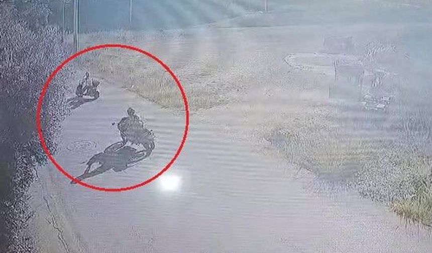 Manavgat’ta iki motosiklet böyle çarpıştı