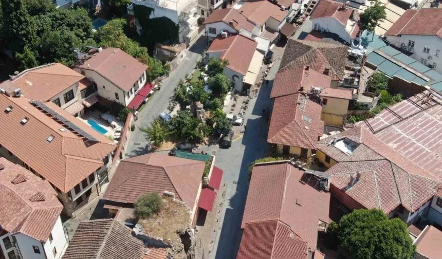Antalya'nın o mahallesinde gece nüfusu 100 kat artıyor