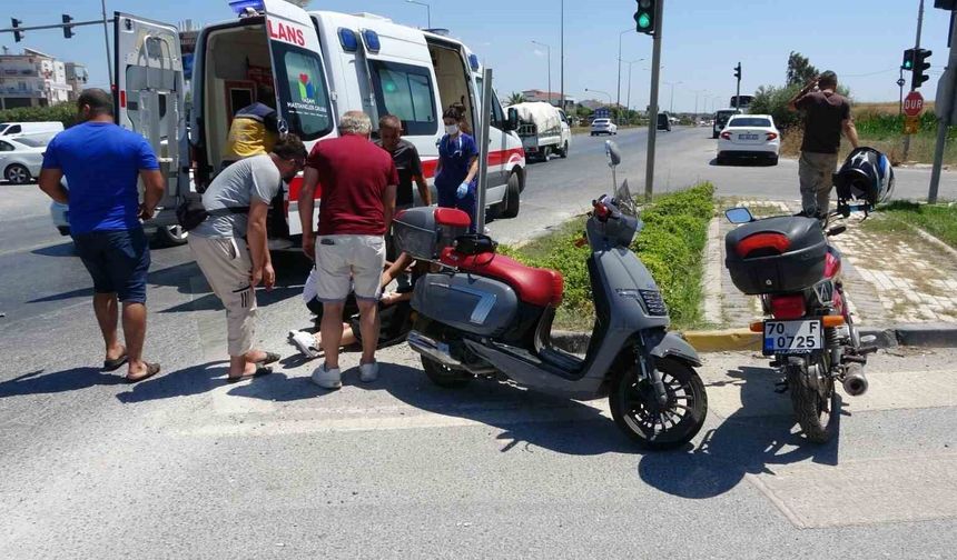 Antalya-Manavgat yolunda devrilen motosiklette yaralandı