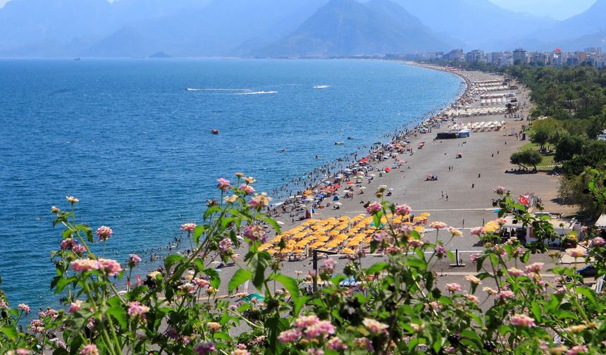 Antalya'da oteller doldu ama maliyet zorluyor