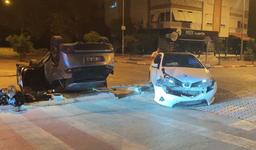 Antalya'da kaza sonrası ters döndü