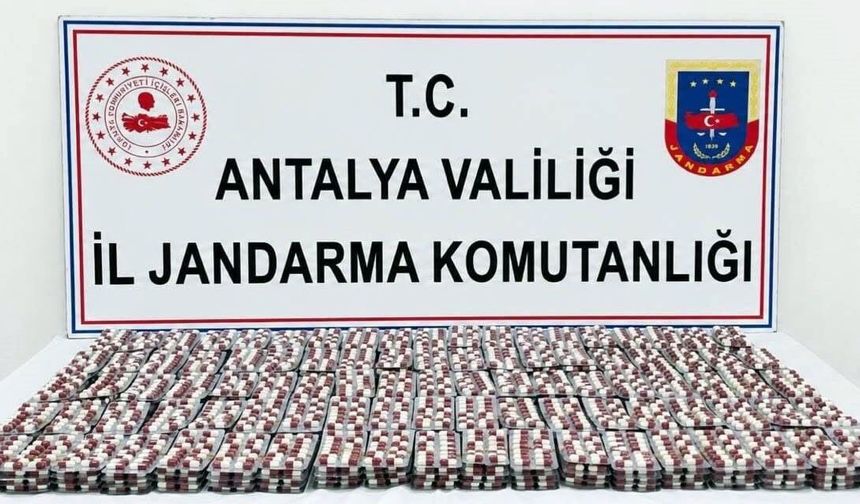 Antalya'da 6 bin 540 sentetik hap ele geçirildi