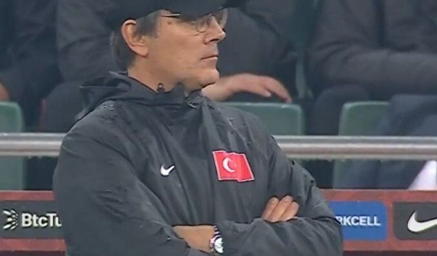 Son dakika! Türkiye-İtalya maçında Bursa’daki taraftarlardan istifa sesleri yükseliyor