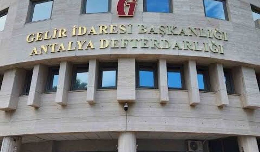 Antalya’nın vergi şampiyonları belirlendi! Cömertoğlu ailesi listeyi salladı