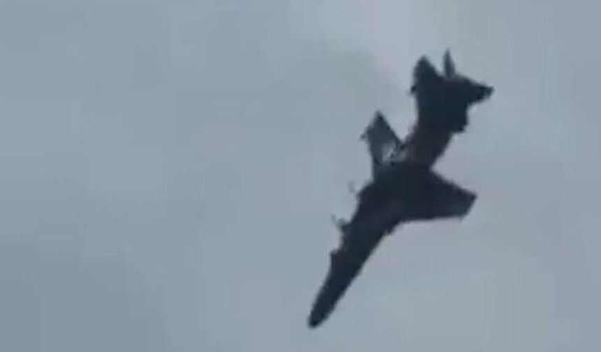 VİDEO İZLE l Galler'de 2 pilotun mucizevi kurtuluşu!